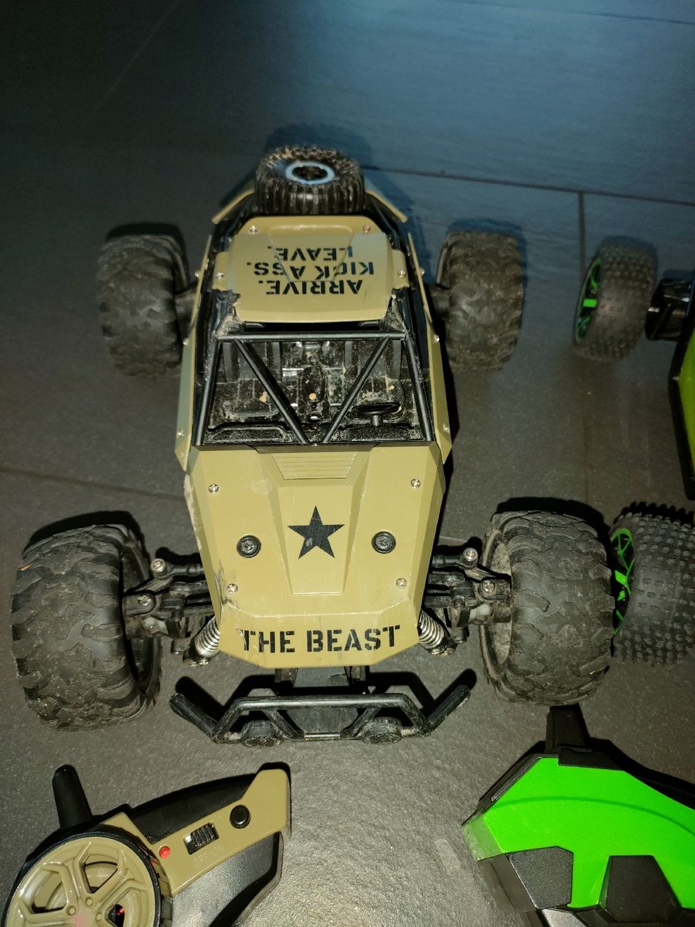 RC Kits de montage: Ferngesteuerte Autos – Défectueux à Therwil par OliviaH01 2