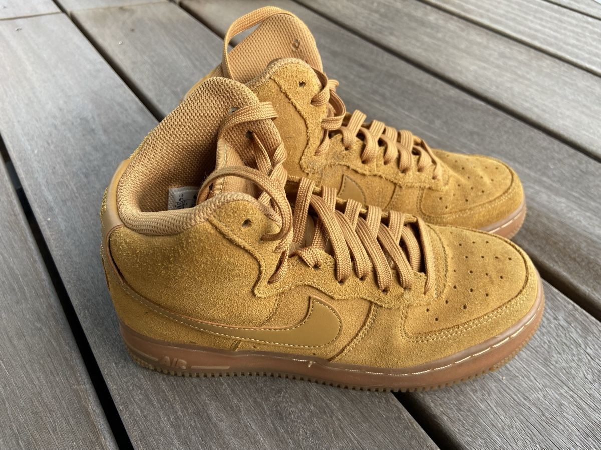 Nike Chaussures hommes: Nike Sneakers – D'occasion à Wilen (Sarnen) par Jeffsy 1