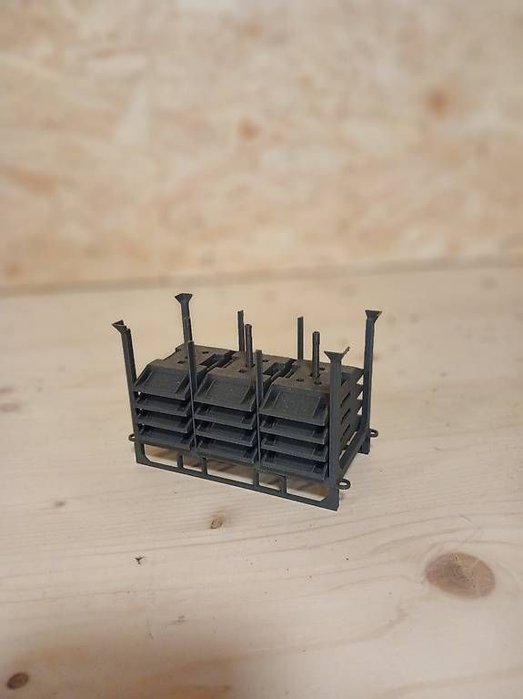 Modellbausätze & Standmodelle: Absperrsockel mit parelle 1:14 – Gebraucht aus Eichberg von luk_6sxq