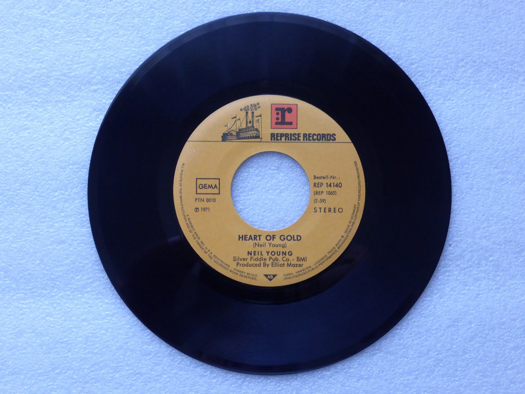 Dischi in vinile: Vinyl Single   NEIL YOUNG – Usato da Küssnacht am Rigi venduto da Mondkinder 1