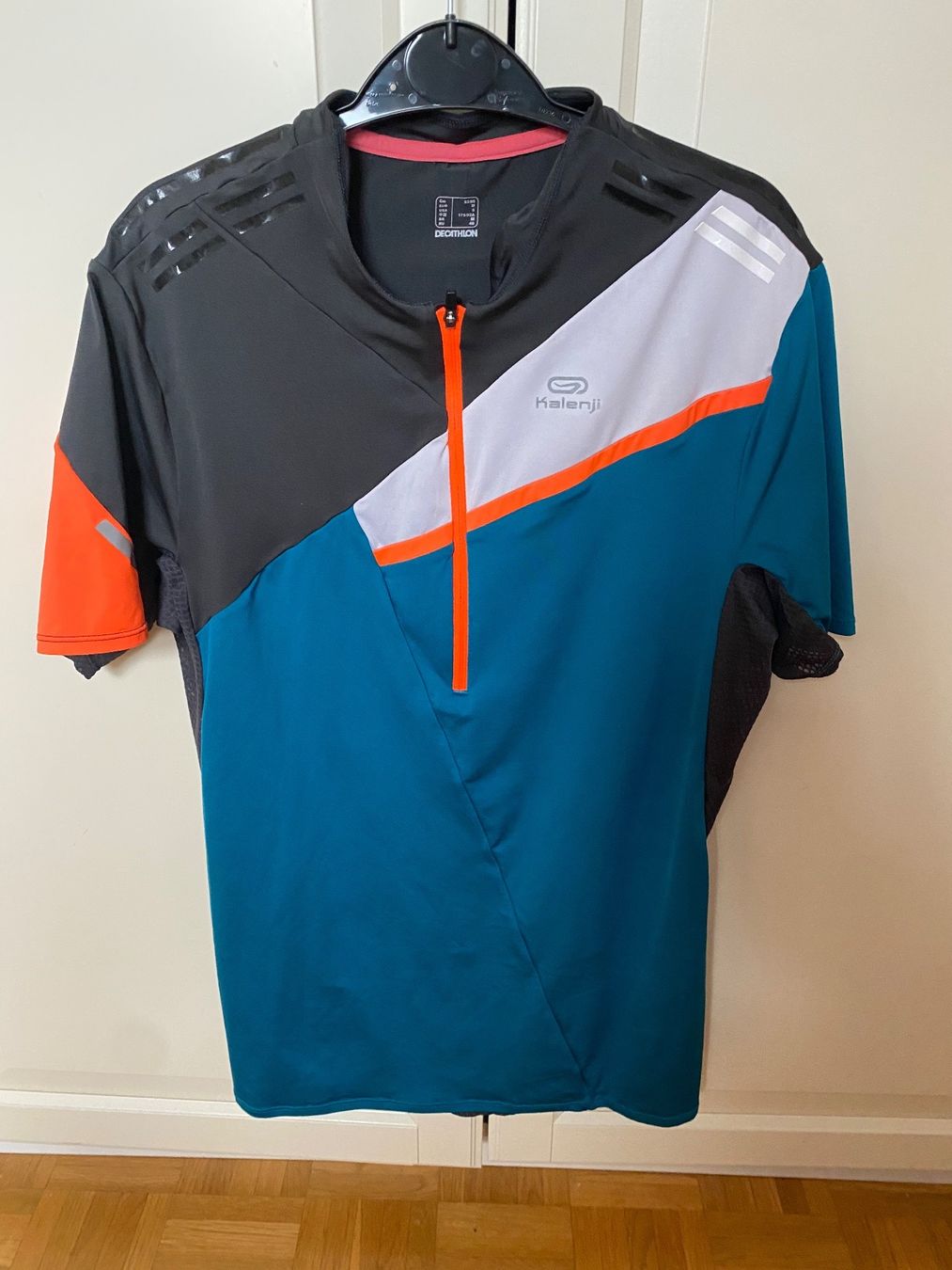 T-Shirts: T-shirt de cyclisme taille M – Gebraucht aus Savagnier von Pivovar2