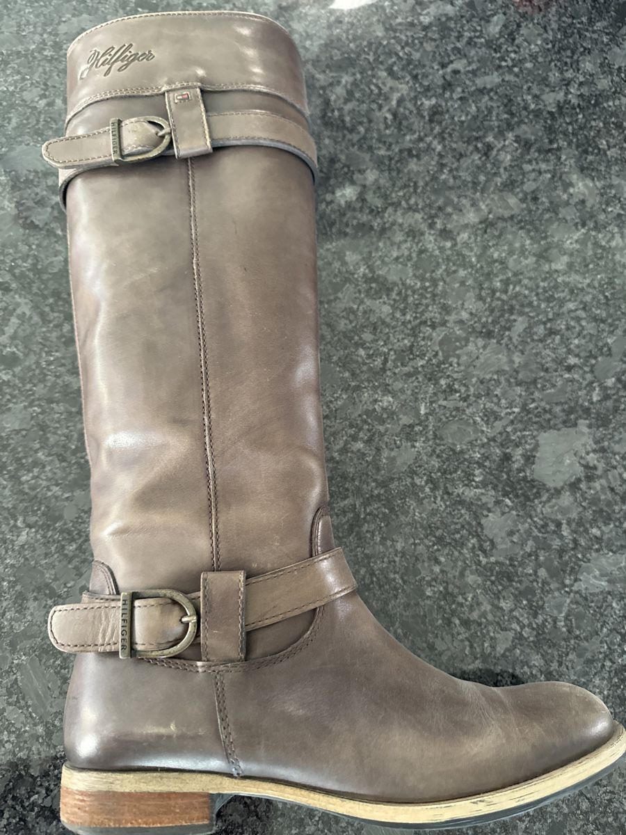 Tommy Hilfiger Scarpe da donna: Bottes Tommy Hilfiger – Usato da Blonay venduto da Celuna
