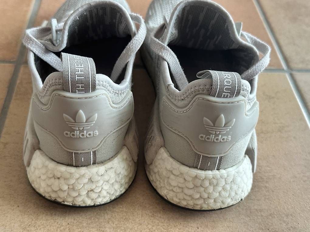 Adidas Scarpe da uomo: Adidas NMD R1 Sneaker Gr. 41 1/3 – Usato da Ostermundigen venduto da mat_x7xp 1