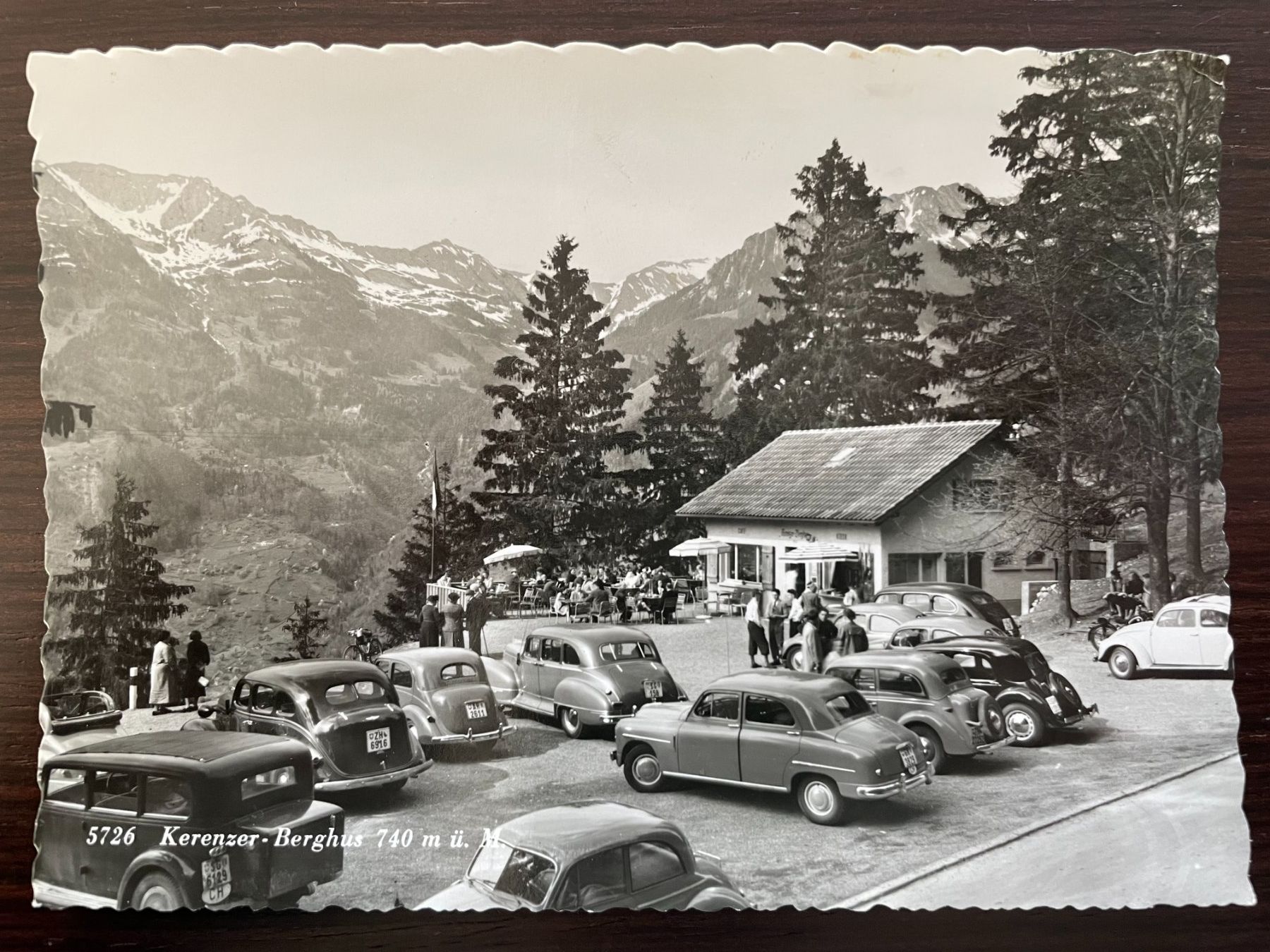 Ansichtskarten: FILZBACH Café Kerenzer Berghus, OLDTIMER, AUTONUMMERN LESBAR – Gebraucht aus Wald ZH von TLILEF