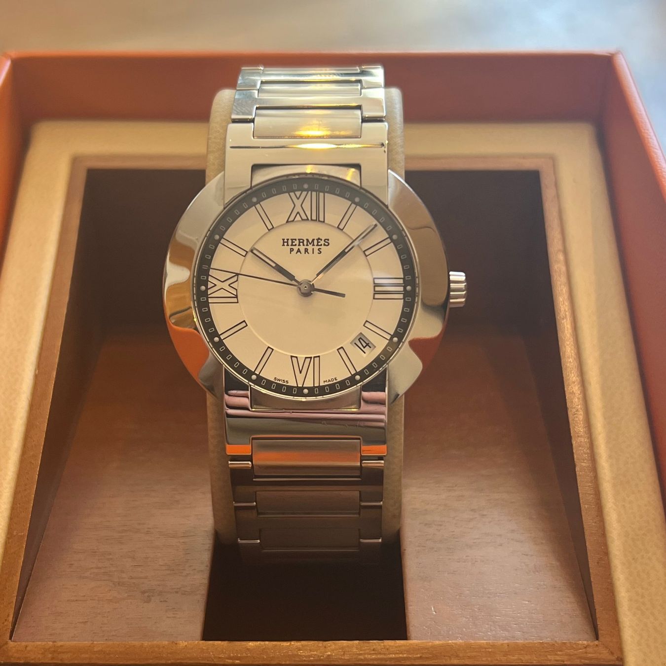 Hermès Orologi: Hermès Nomade Full Set N01.710 – Usato da Carouge GE venduto da Watchaser