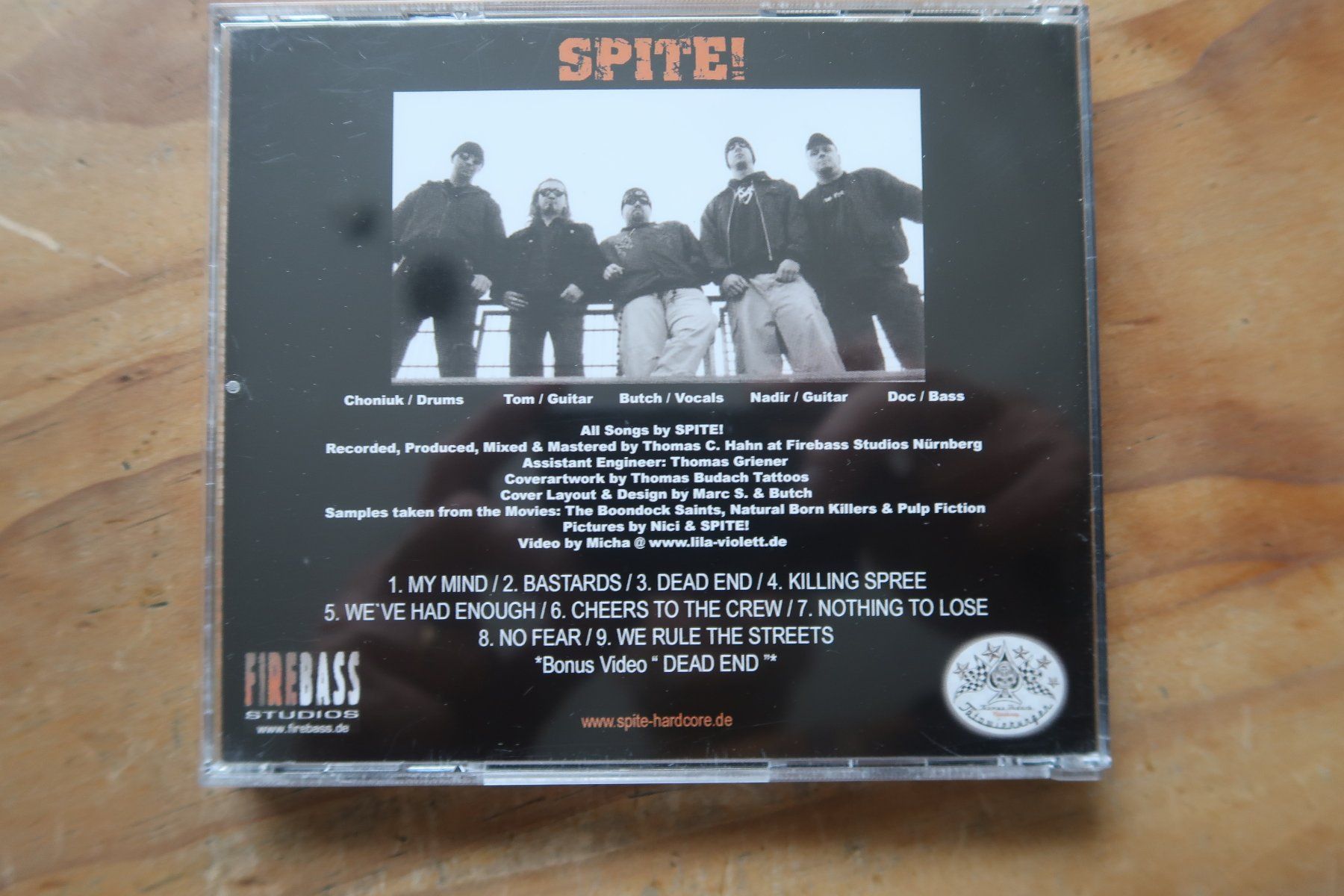 CDs: SPITE! - NO RETREAT NO SURRENDER - CD – Gebraucht aus Basel von Patiscat 1