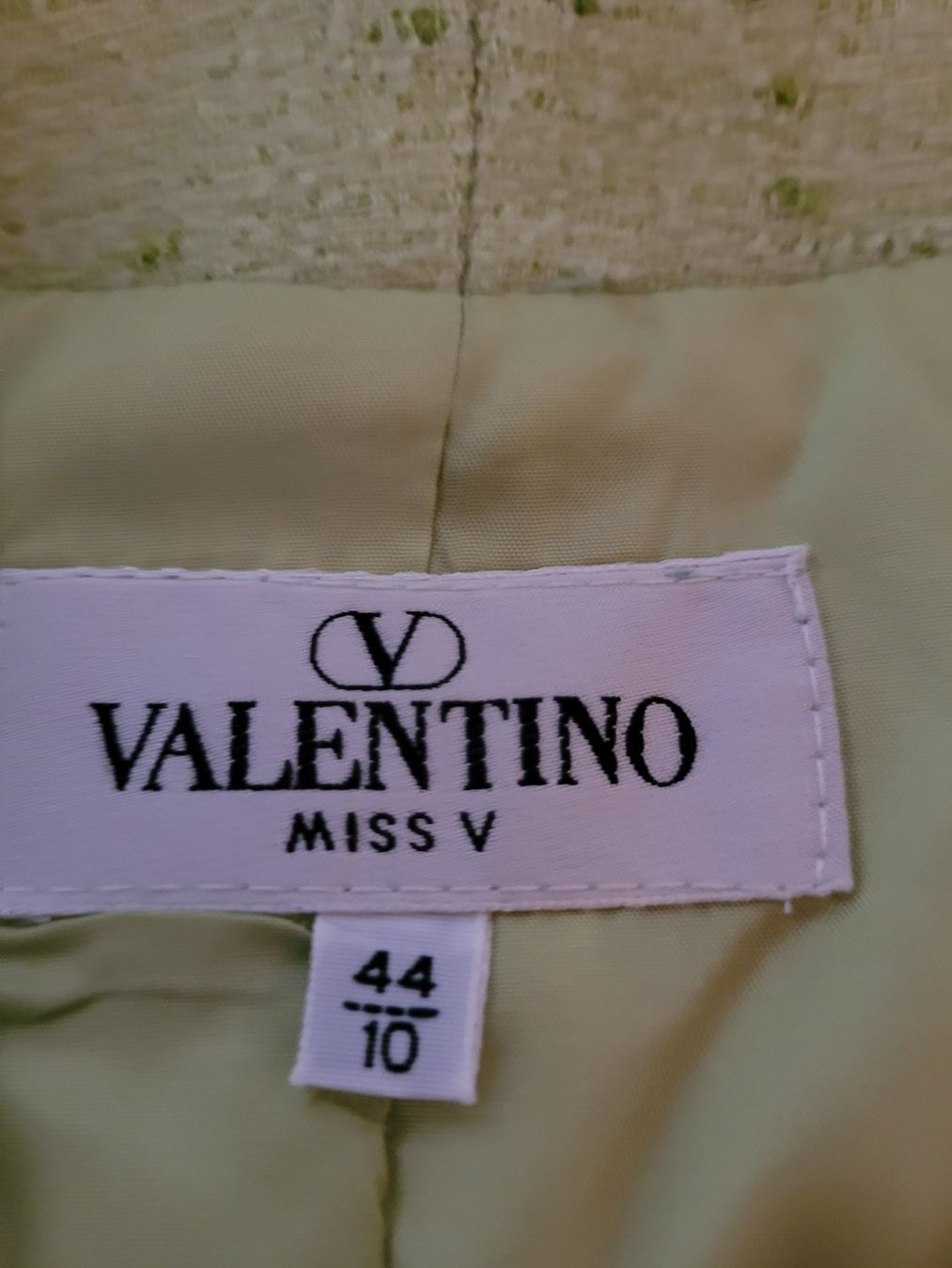 Valentino Giacche: VALENTINO Designer Jacke, Gr. 44, mit Jupe – Usato da Auslikon venduto da hera8331 3