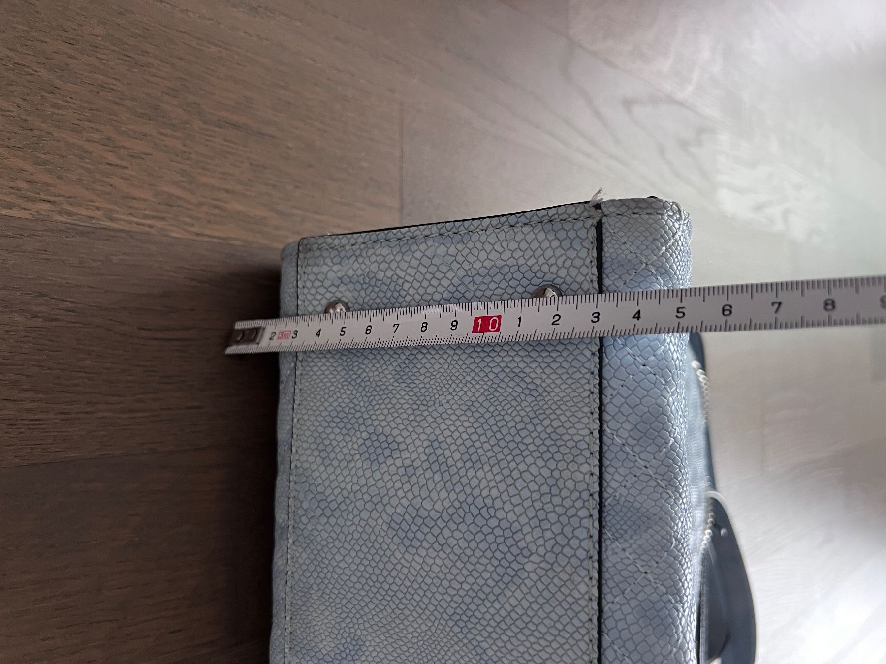 Borse da donna: Guess Tasche hellblau – Usato da Root venduto da Fashionhomeandmore 3