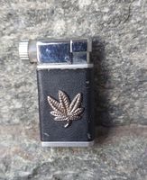 Vintage Feuerzeug mit speziellem Design, Top Zustand!