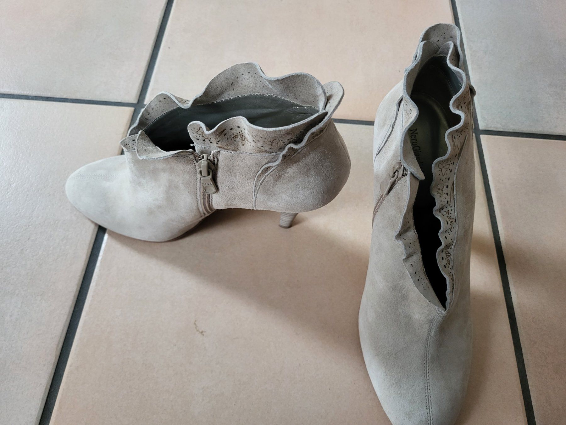 Scarpe da donna: Schuhe – Nuovo e nell'imballaggio originale da Brütten venduto da lle_z7j8 3