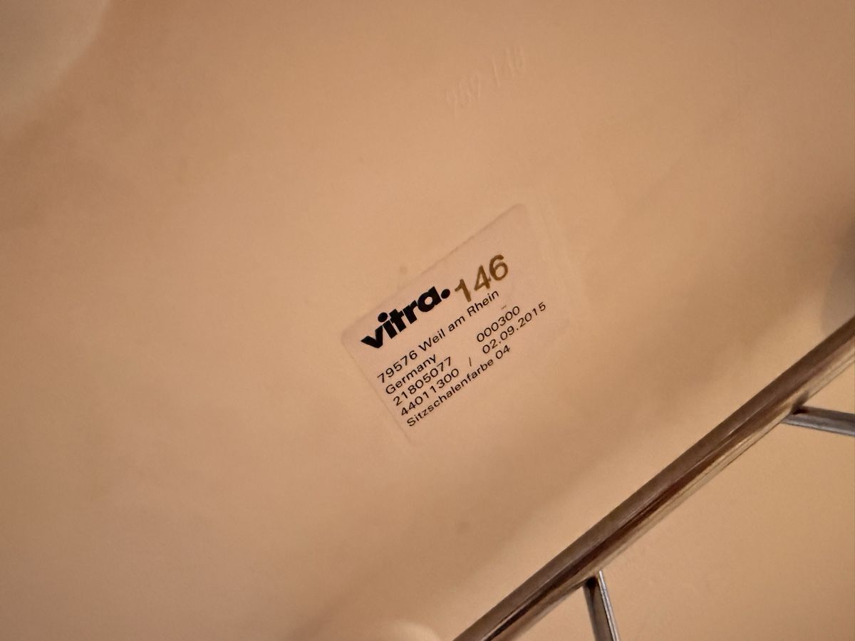 Vitra Sessel: Vitra Eames Plastic Armchair RE RAR – Gebraucht aus Kilchberg ZH von Fratruf 2