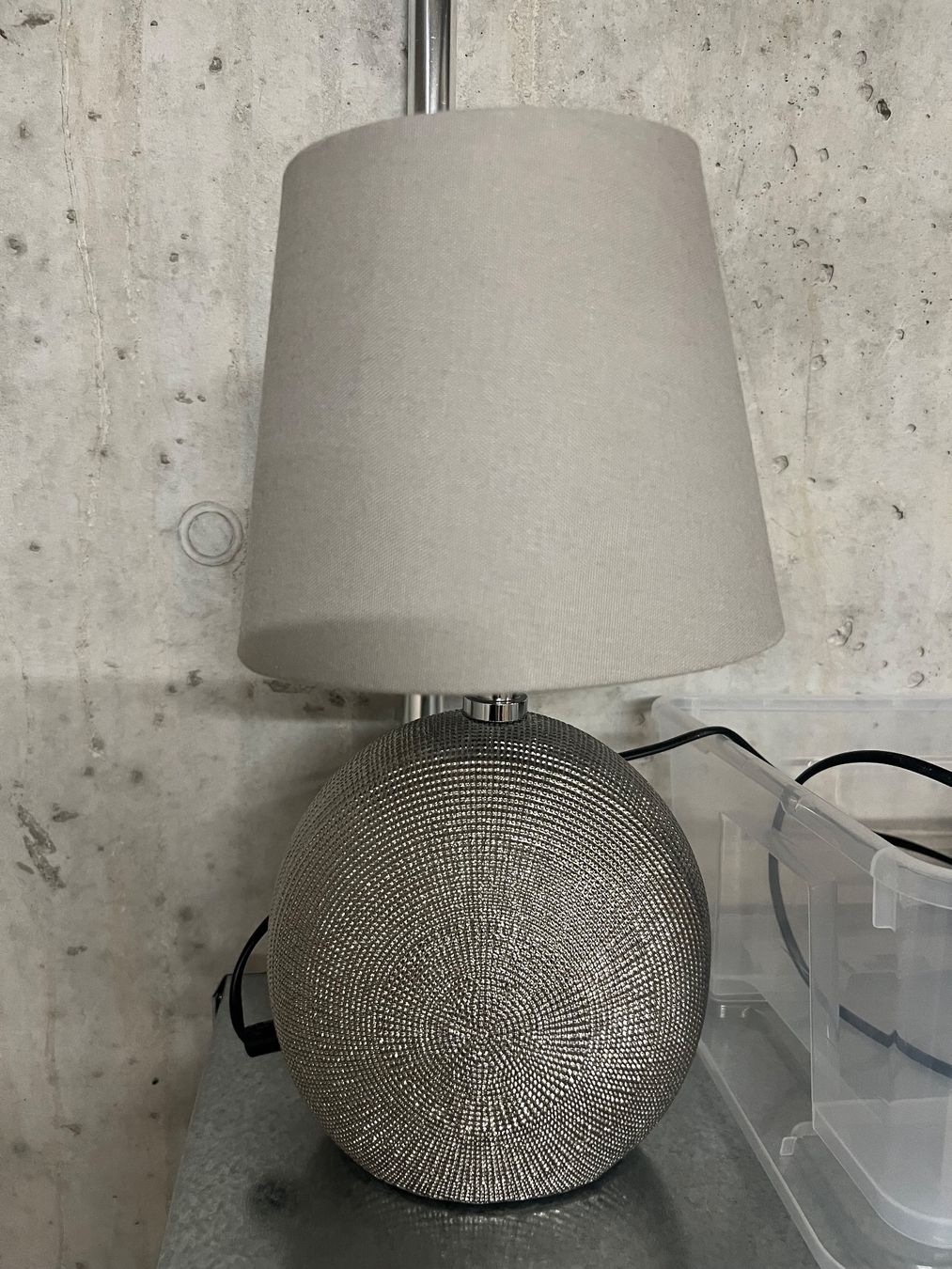Lampen: Tischlampe – Gebraucht aus Zürich von ozlemmat