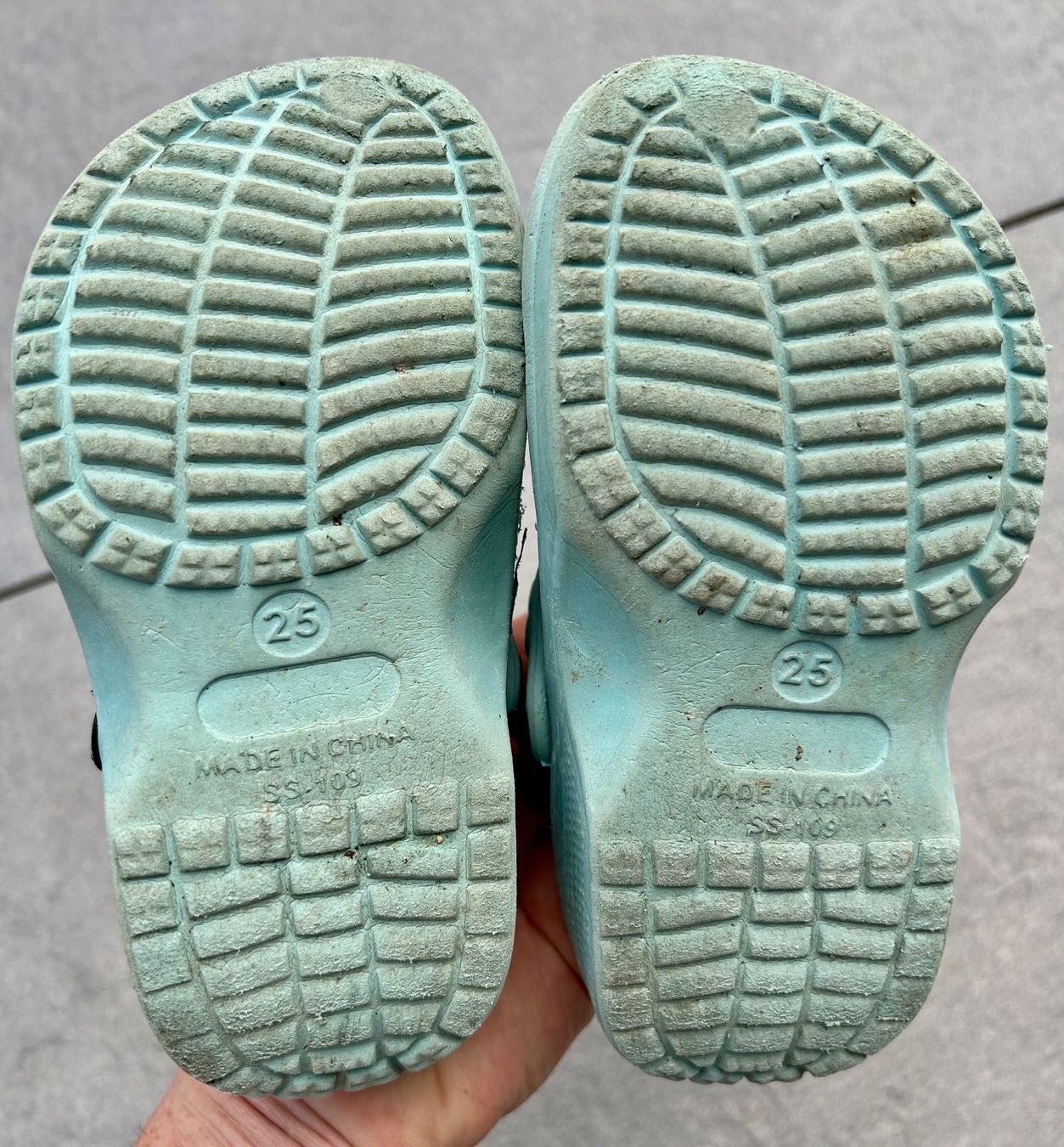 Scarpe per ragazzi: Clog, Grösse 25 – Usato da Riedholz venduto da Abendsonne 2