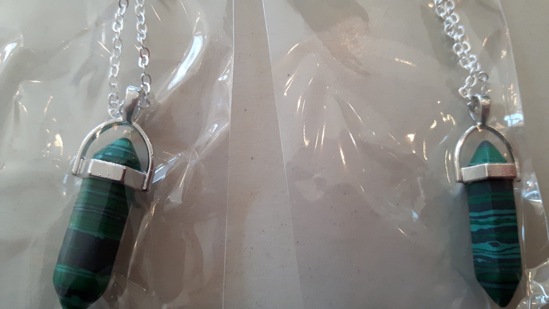 Anhänger: 1 Hexagon grüner Achat mit Band – Neu und originalverpackt aus Ibach von rom_v8h9