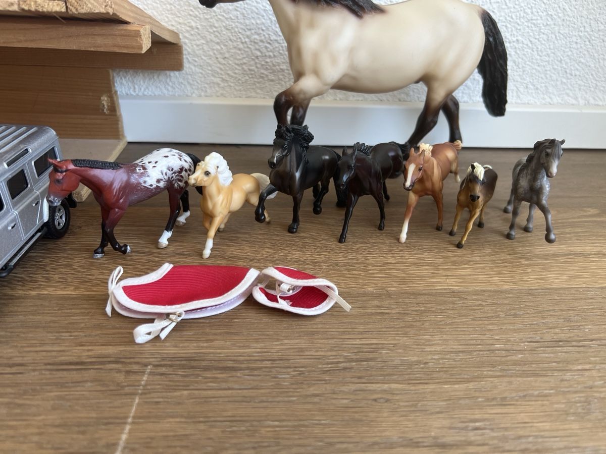 Statuette: Breyer Pferde und Zubehör – Usato da Honau venduto da StudioSunas 1