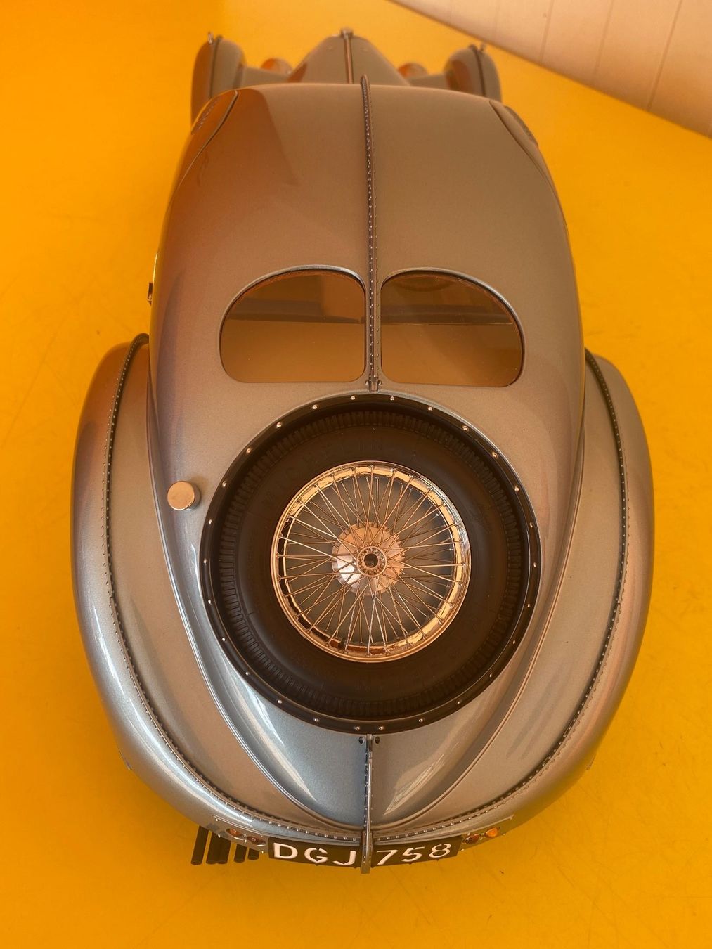 Pocher Modellini d'auto: Ixo Collection  Bugatti 57SC Atlantic  1/8 – Nuovo (secondo la descrizione) da Bonfol venduto da zagato43e 6