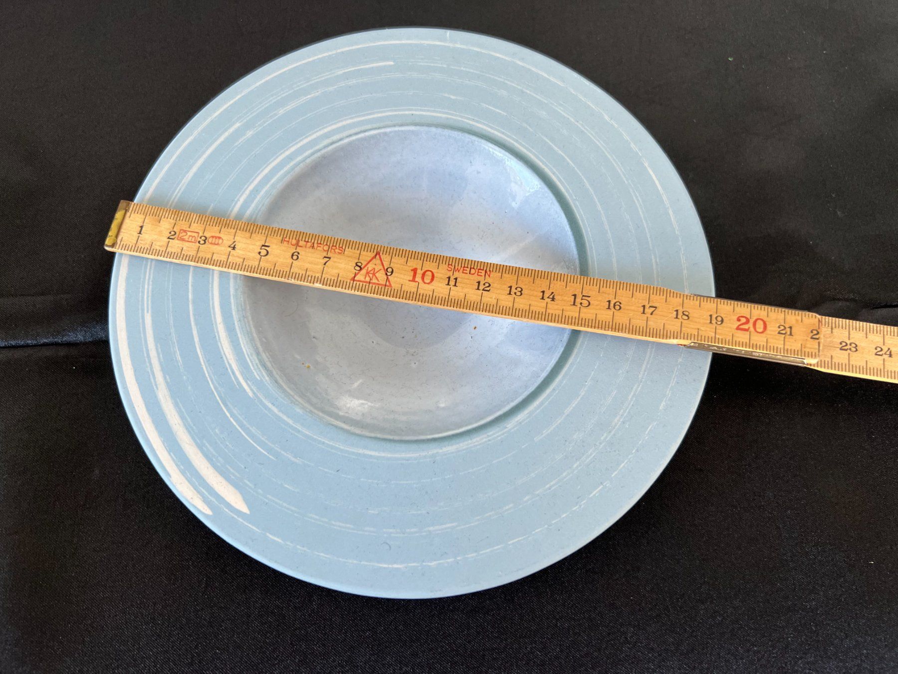 Teller: Dekoteller blau - Ø 19 cm – Gebraucht aus Dübendorf von Flyhigh 2