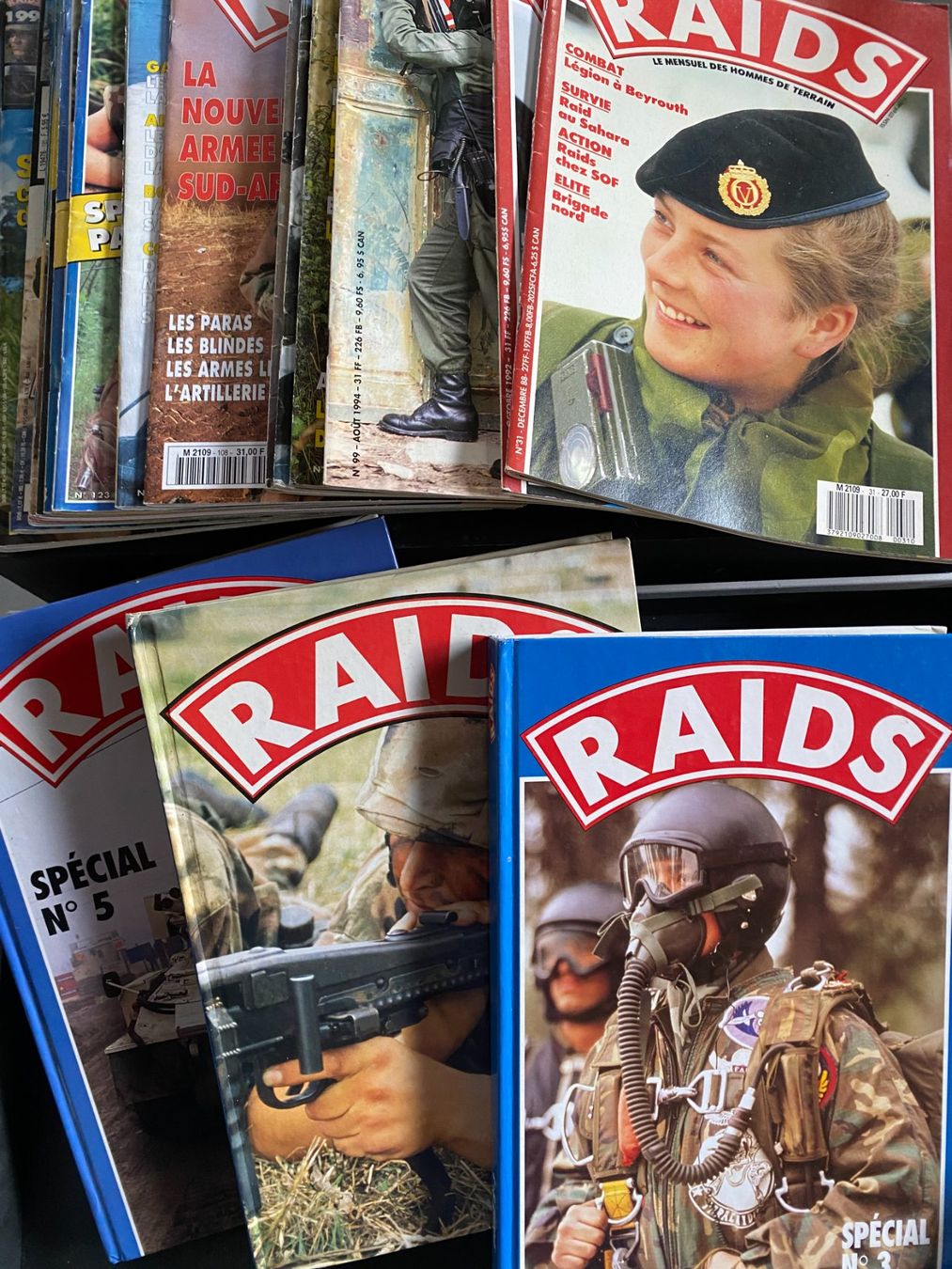 Riviste & Magazine: Magazines RAID - 32 numéros - 1988-2003 – Usato da Prez-vers-Noréaz venduto da Jchris