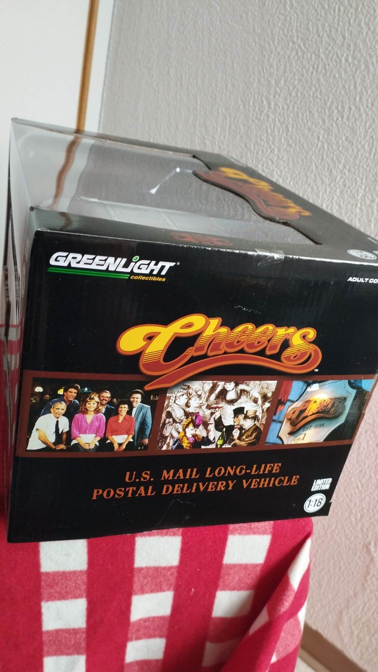 Greenlight Modellini d'auto: "Cheers" - U.S. Mail Postal Delivery Vehicle – Nuovo e nell'imballaggio originale da Chur venduto da oriori 3