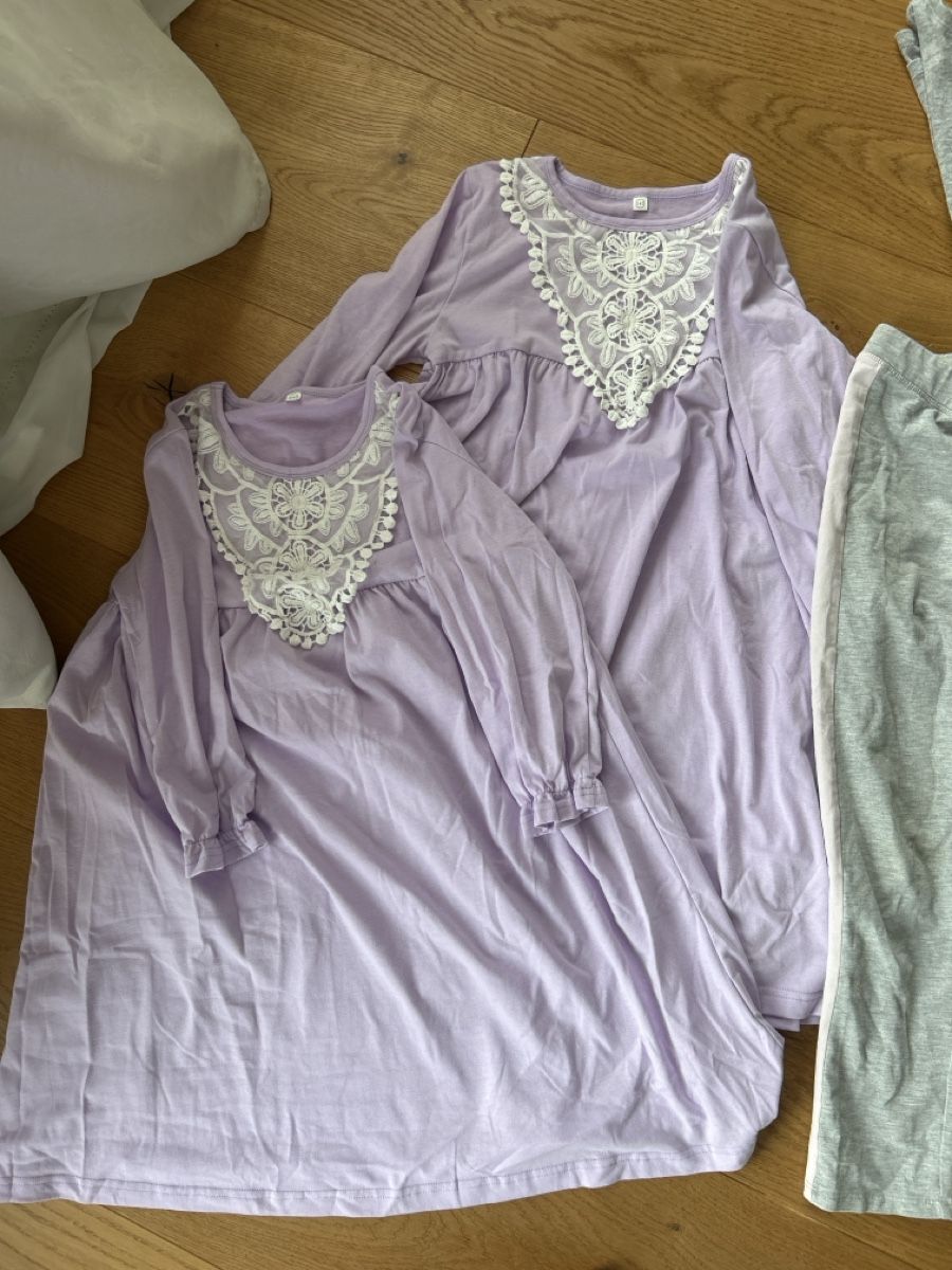 Lotti & Set di vestiti: Mädchen Kleiderpaket Gr.134/140/146 10Stk. – Usato da Rothrist venduto da Nadjane 1