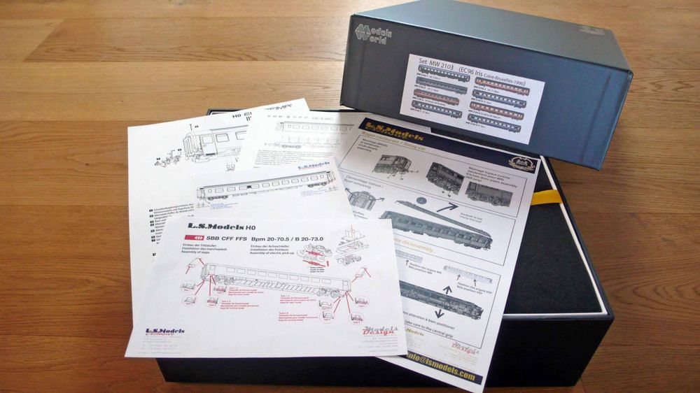 LS Models Modelleisenbahnen: L.S. Models 2103 - 8-tlg. EC96 Iris - Chur-Brüssel - NEU/OVP – Neu und originalverpackt aus Aarau von Uilleannpiper 6
