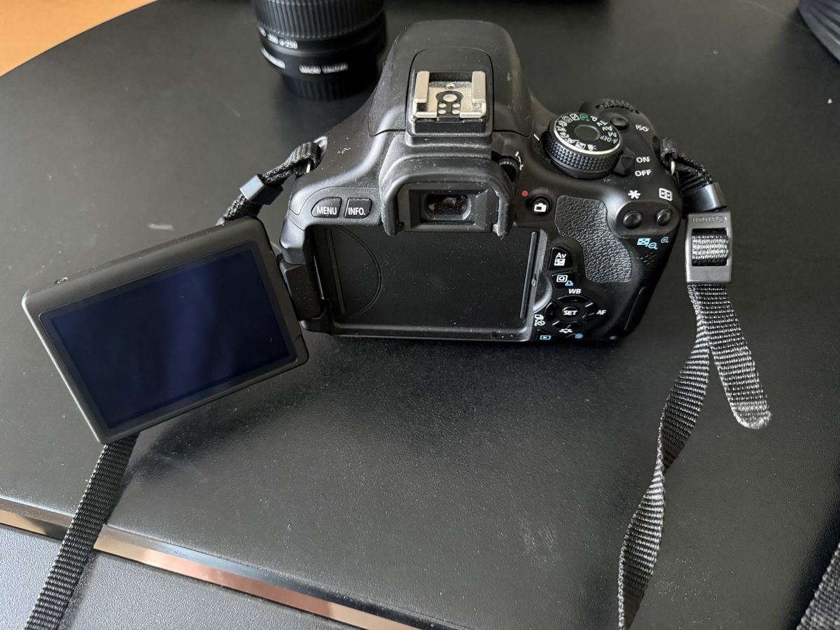 Canon Appareil photo: Canon EOS 600D mit zwei Objektiven – D'occasion à Sirnach par Goforit2001 2