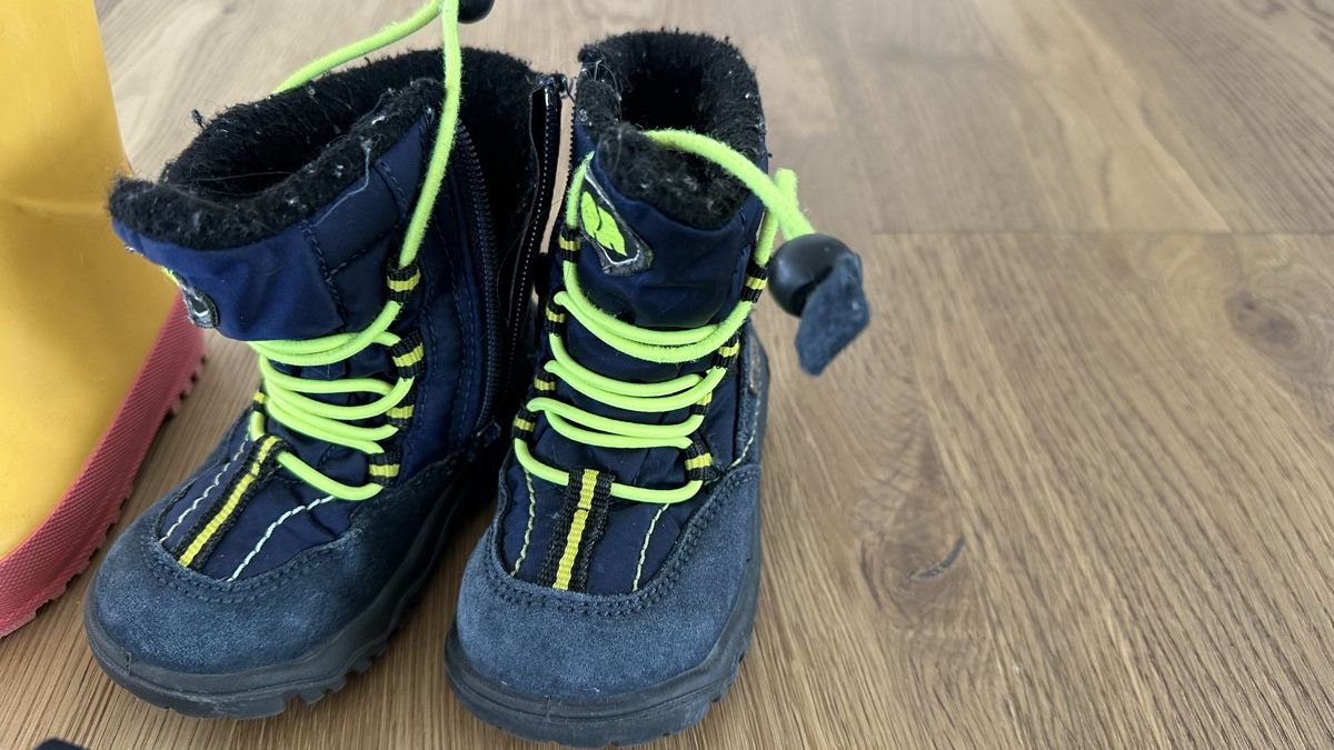 Schuhe für Jungen: Kinder Schuhe & Winterstiefel, Grösse 20-22! – Gebraucht aus Triboltingen von muehlepark6you 4