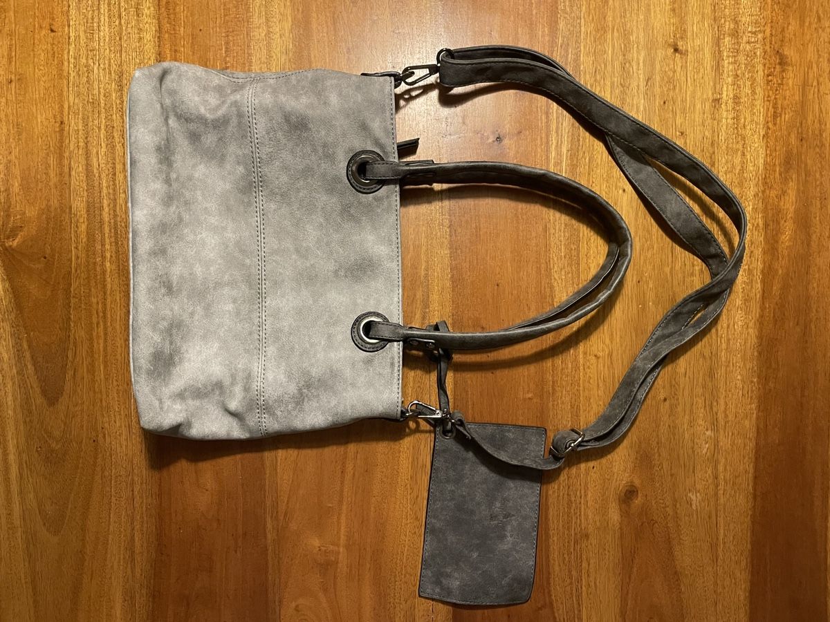 Borse: graue Kunstleder Umhänge Tasche, 2 in 1 – Nuovo (secondo la descrizione) da Bern venduto da AnnaS13 1