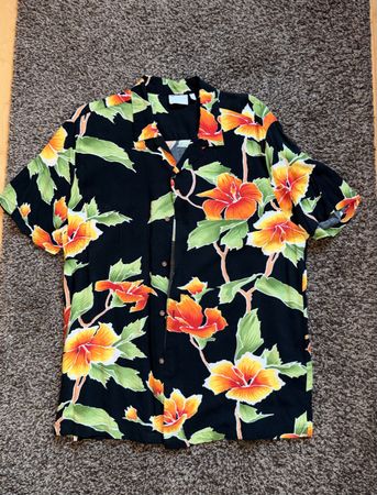 Kurzarm Hemd Asos Design Blumenmuster schwarz Grösse L