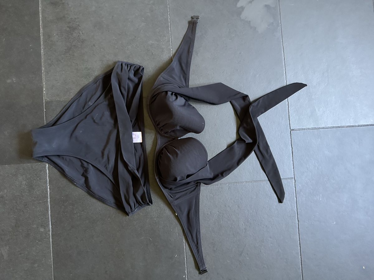 Costumi da bagno & Bikini: Bikini Rosa Faia schwarz Grösse 36 Cup D Neu – Usato da Bern venduto da Noeci