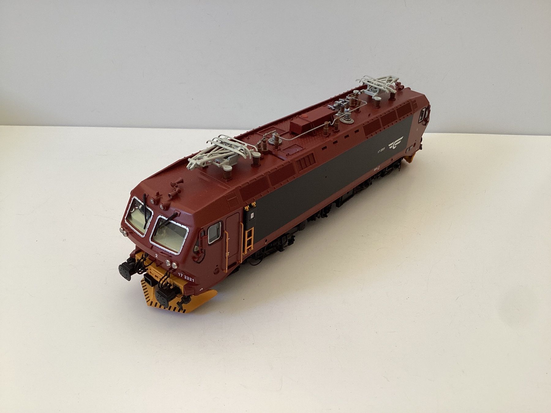 Modellini di ferrovie: NMJ 80.101 NSB EL 17.2221 H0 1:87 – Usato da Effretikon venduto da simtek_de