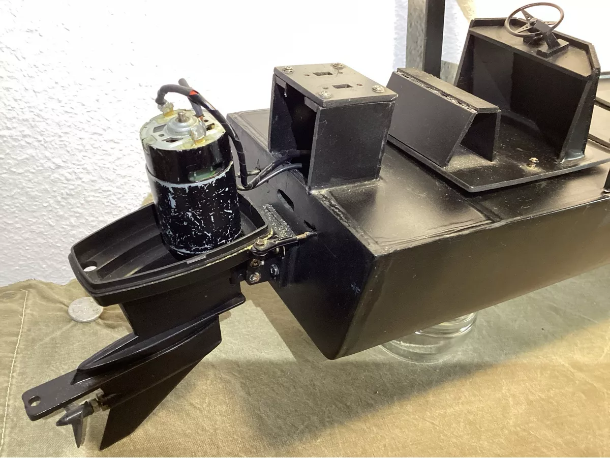 RC Kits de montage: RC Schiff Eigenbau – D'occasion à Eggiwil par M8Black 5