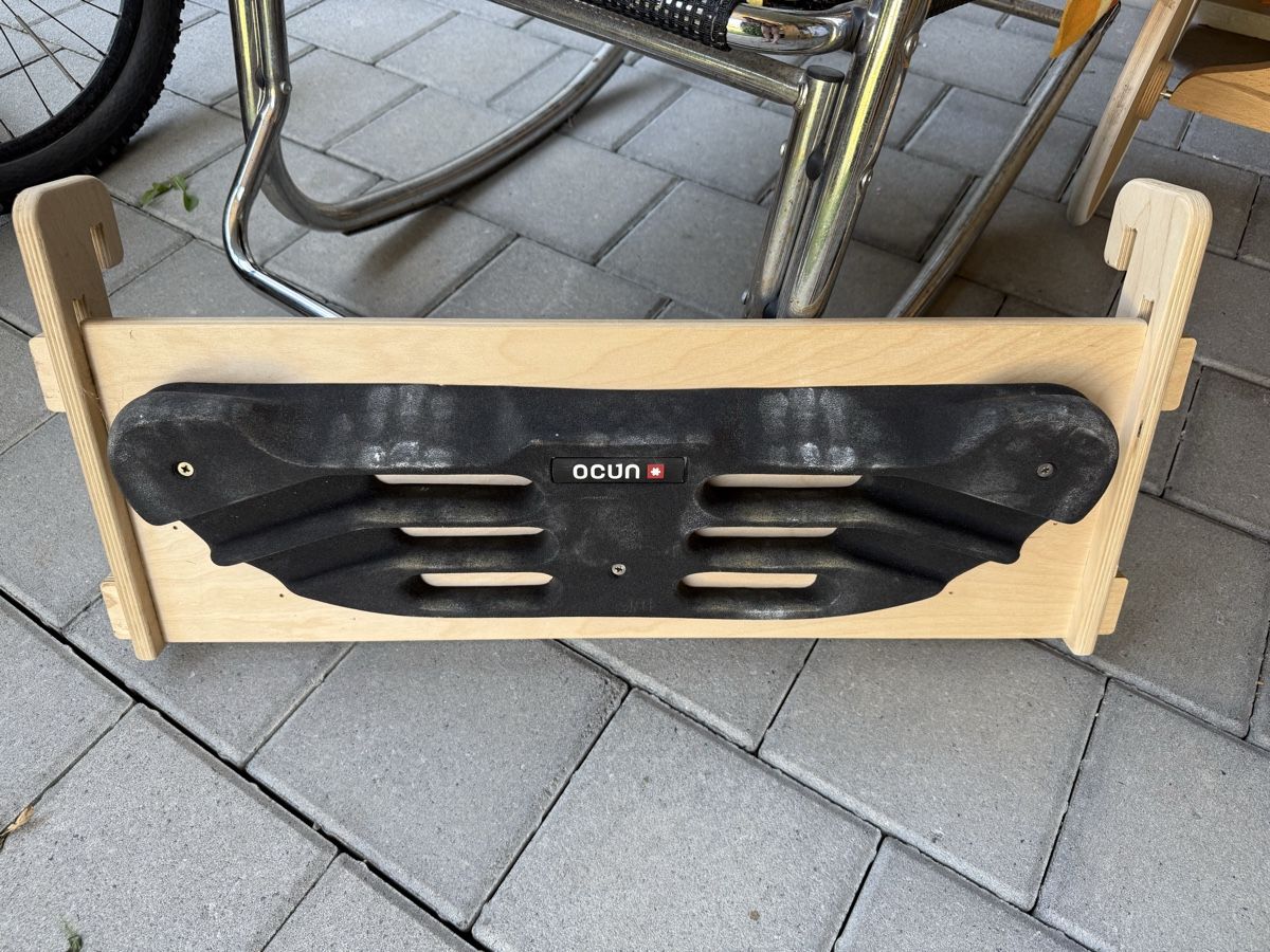 Murs & prises d'escalade: OCUN Finger Board - Trainingsboard   – D'occasion à Egg b. Zürich par Flummi 1