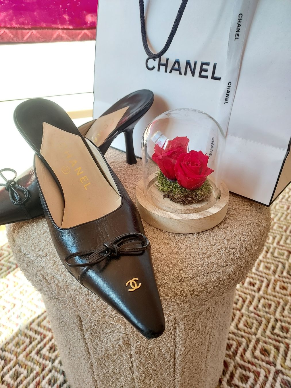 Chanel Scarpe da donna: Chanel Vintage Pointues Noires T39 – Usato da Lausanne venduto da Kitty_Friperie