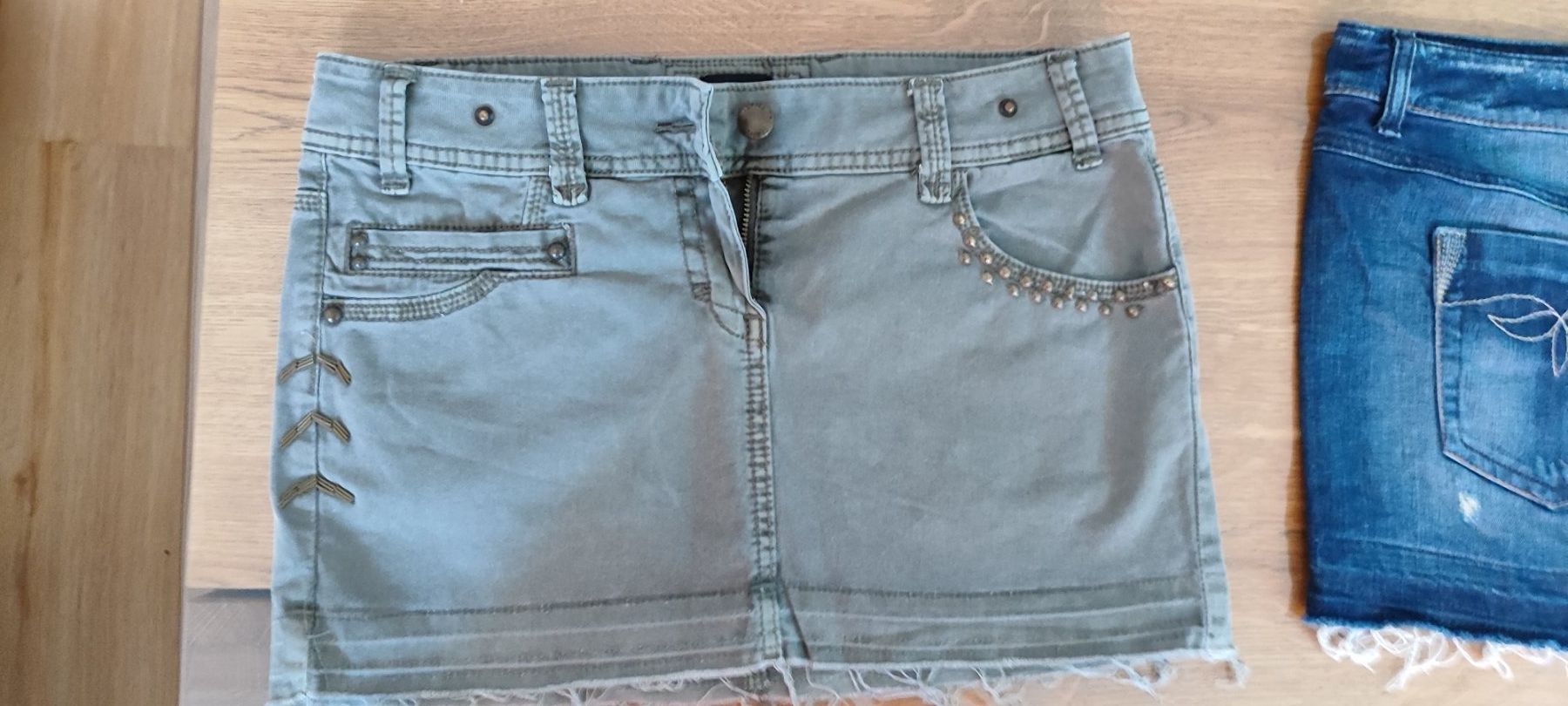 Gonne: Damen Jeans Rock kurz – Usato da Chur venduto da djovanna 3