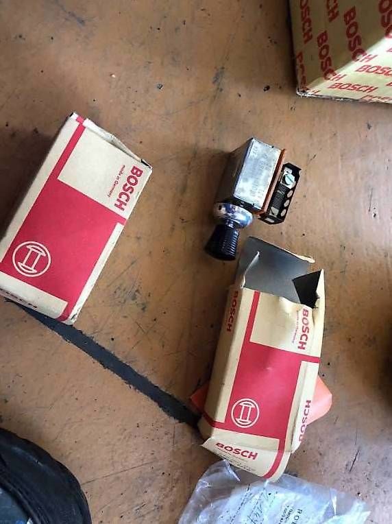 Interruttori: BOSCH 12V 30AMP interrupter commutateur Switch – Usato da Fenil-sur-Corsier venduto da HEMIsphere_Garage 2