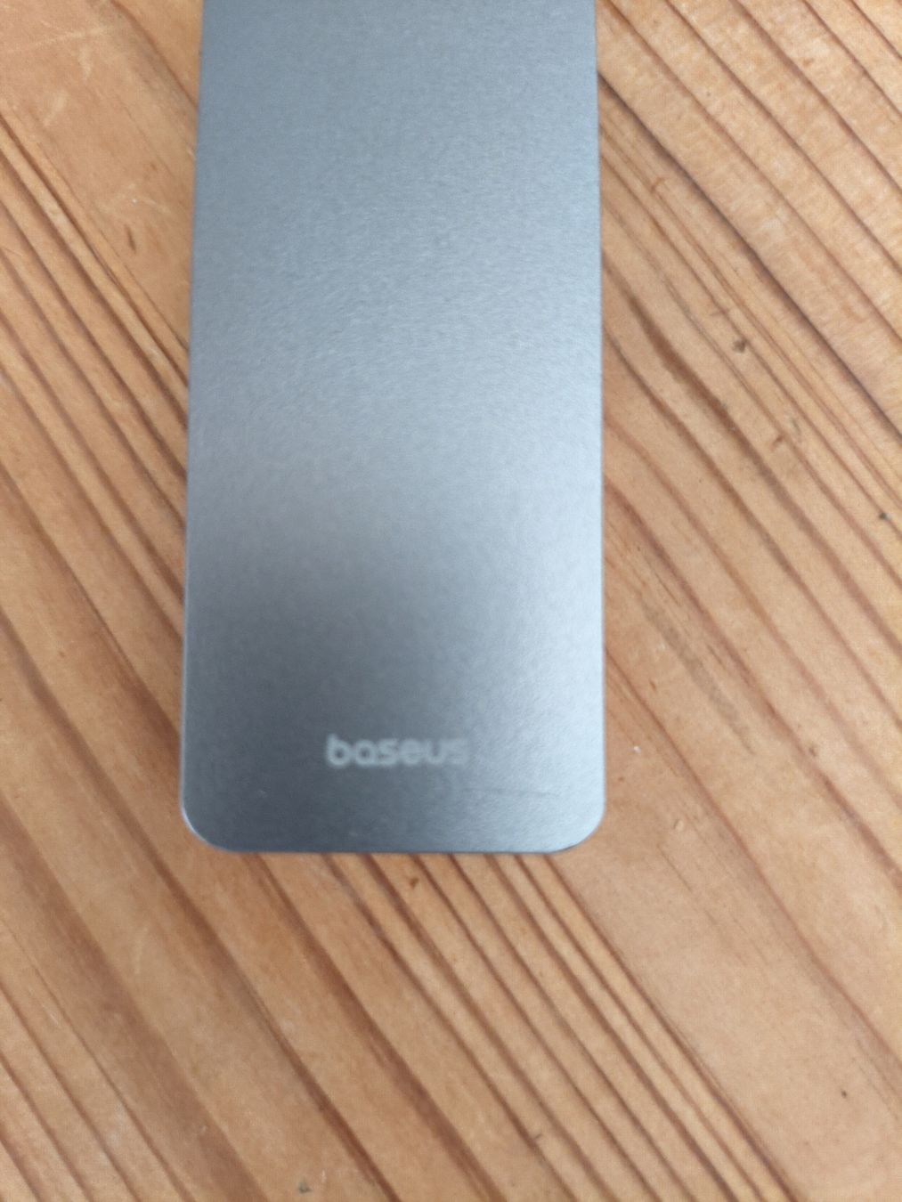 Baseus Hub & Switch: Baseus USB Hub 4-Port Grey Good Condition – Usato da Bern venduto da Janick.Spielmann 4