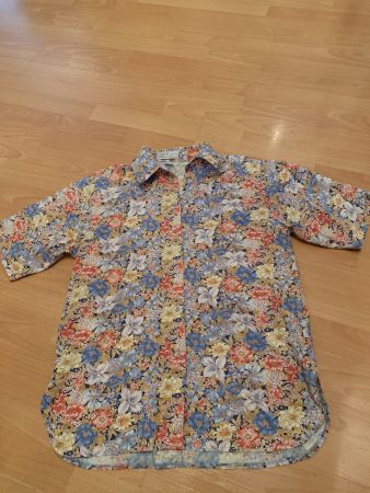 Jolie chemise à fleurs vintage taille 38