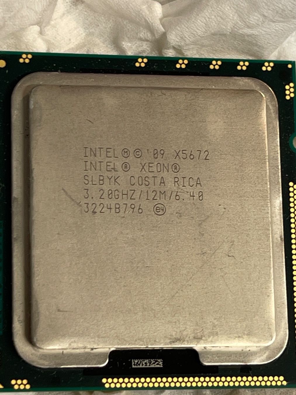 Server: Xeon X5672 12M Cache, 3.20 GHz 4 core – Usato da Zürich venduto da Drwatson