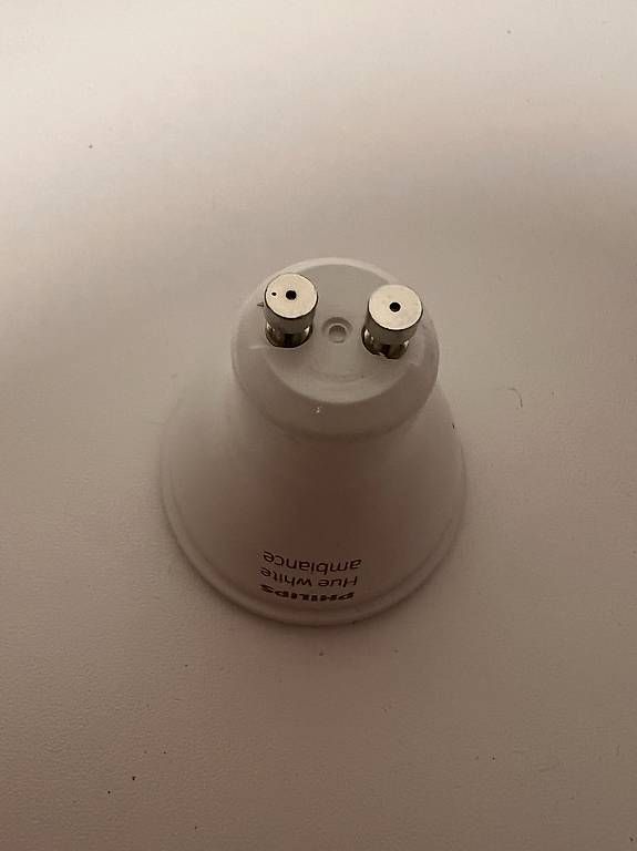 Philips Lampade: Philips Hue White Ambiance GU10 – Usato da Münchwilen TG venduto da LuDeAn 1