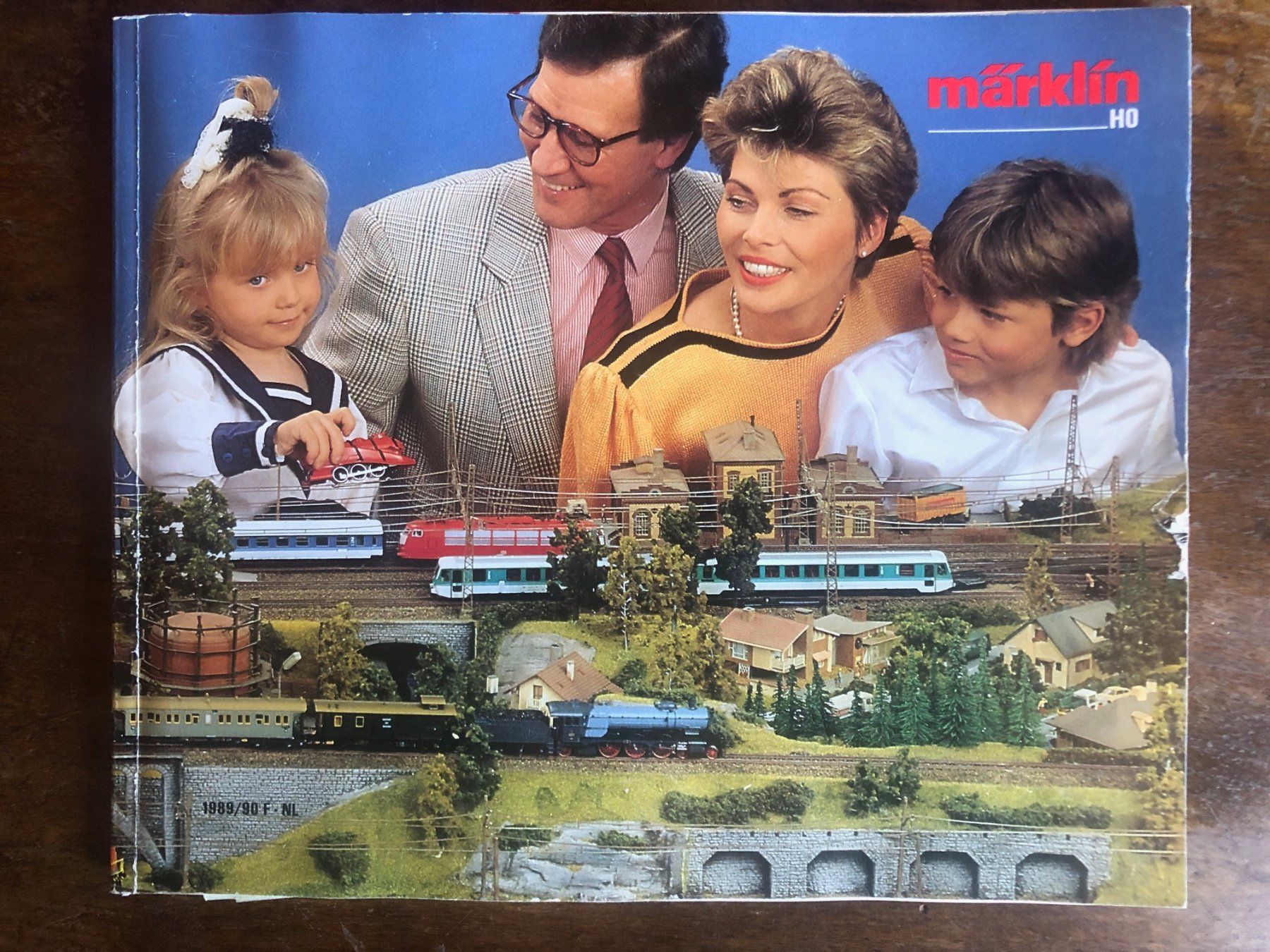 Libri: Catalogue Märklin 89/90 F – Usato da Haute-Nendaz venduto da photoksar