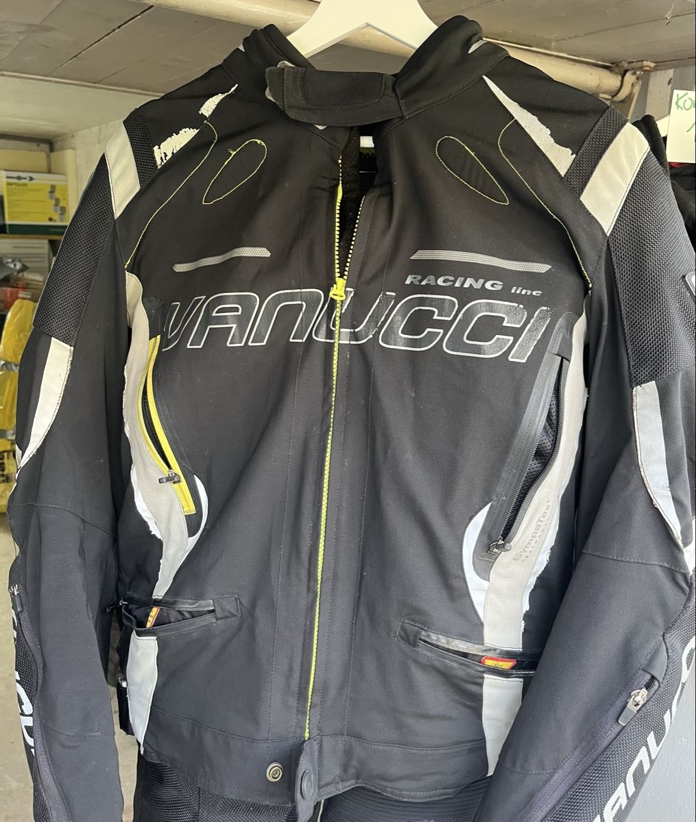 Vanucci Lotti di vestiti: Motorradkombi Vanucci Racing Line  – Usato da Allschwil venduto da Gabi745i 1