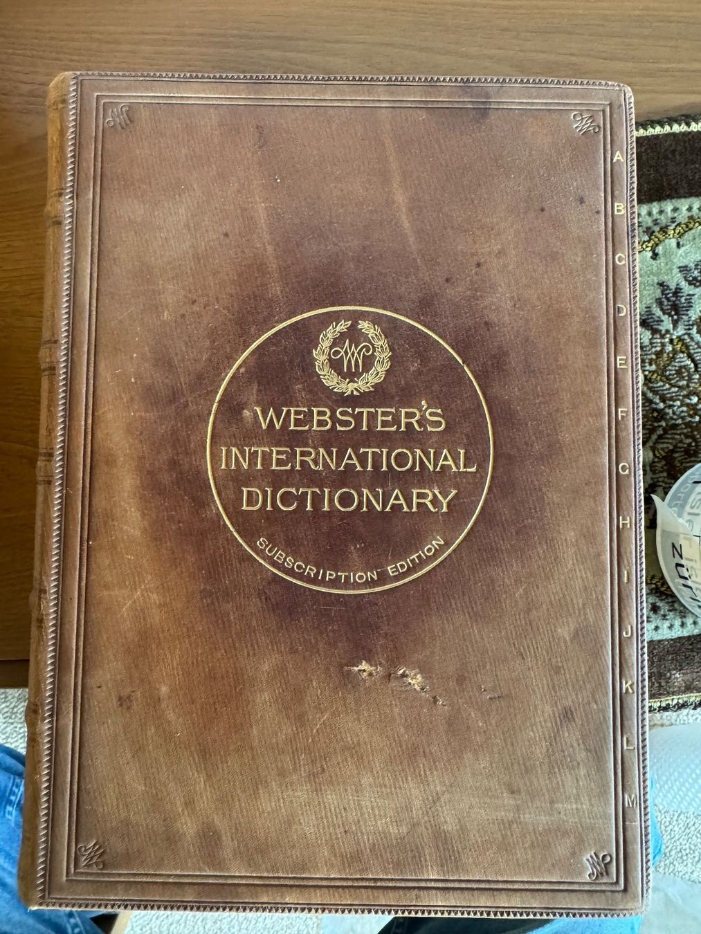 Libri: Antikes Monumental-Buch: Webster's International Dictionary – Usato da Bülach venduto da Sandor