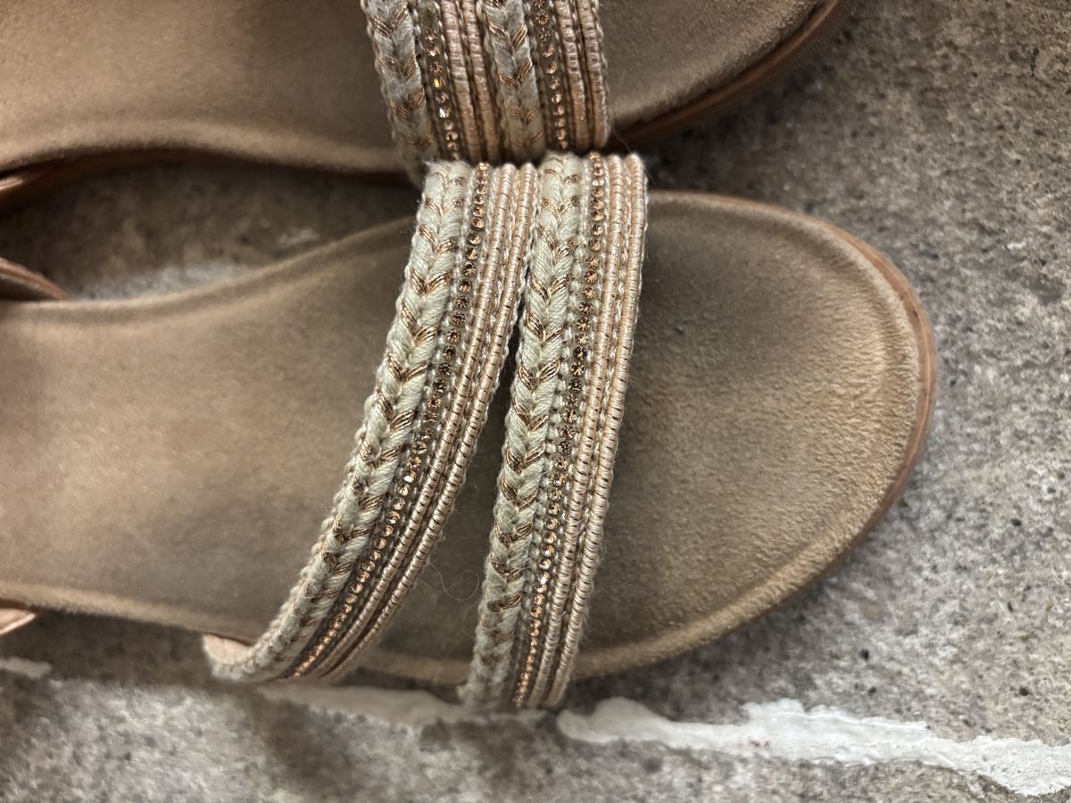 Esprit Chaussures filles: Esprit Sandalen Mädels, Grösse 36 – D'occasion à Büren an der Aare par Nikito2001 2