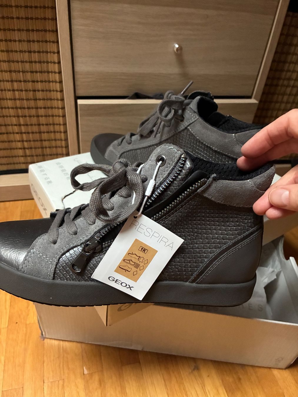 Geox Scarpe da donna: NEU! GEOX Bloomie g36 – Usato da Veyrier venduto da gnoom74 1