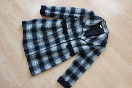 Hübscher Winter Mantel / Jacke - Schwarz Kariert