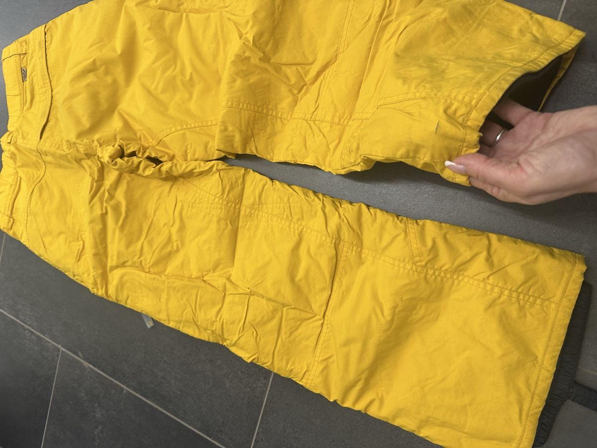 Pantaloni: Campus Skihose, gelb, Gr. 152 – Usato da Frenkendorf venduto da Katrin02 3