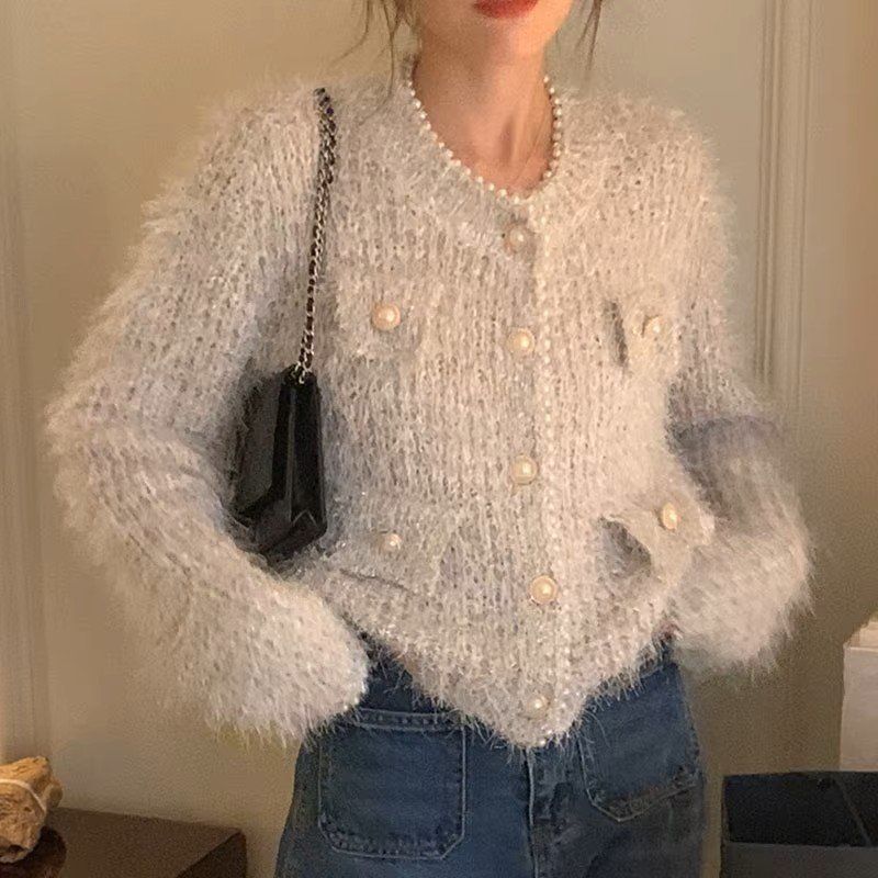 Giacche: Flauschige Strickjacke mit Perlen hellgrau mit siberfäden L – Nuovo (secondo la descrizione) da Rümlang venduto da Cat-Judy