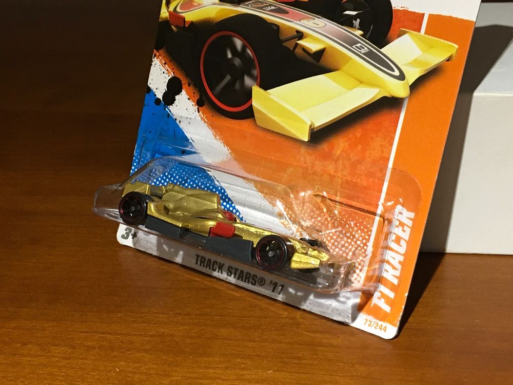 F1 Racer 1/64 Hot Wheels 2011 HW Track Stars (Neu (gemäss Beschreibung ...