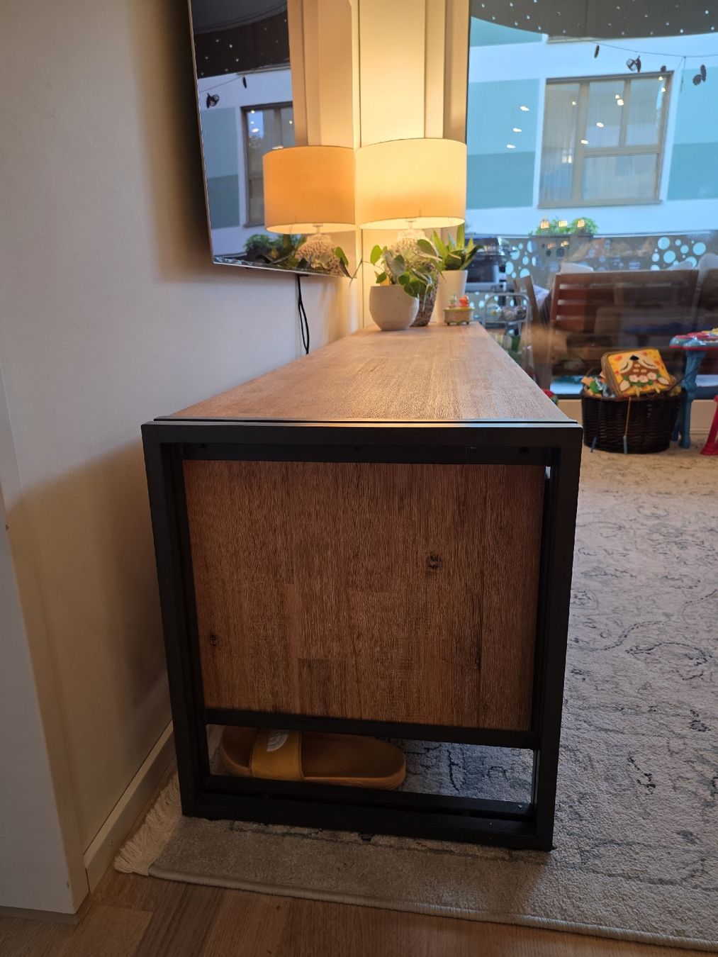 TV Möbel: TV stand (pickup Asap) – Gebraucht aus Zürich von Dani.M6 8